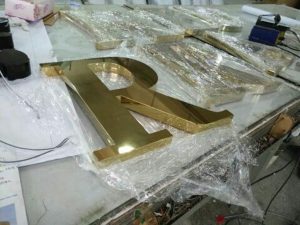 Gold R AVS Group Global Brass & Stainless Steel Lettering